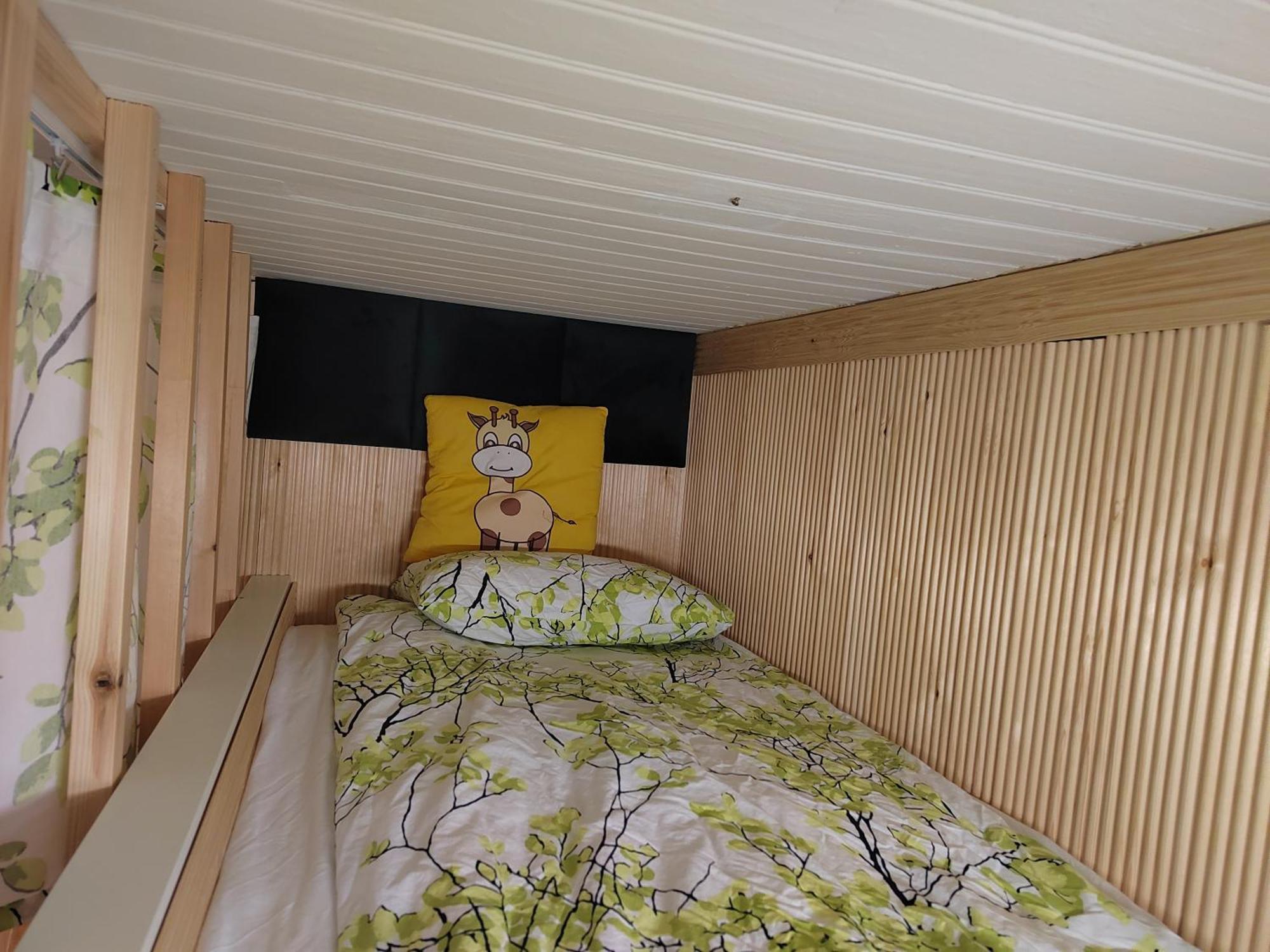 Relax & Recharge - A Unique Suite With A Touch Of Luxury - Hot Tub And Sauna Inspired Decor #Not A Real Sauna# Easy City Access - Direct Train 15 Min To City Helsinki Dış mekan fotoğraf