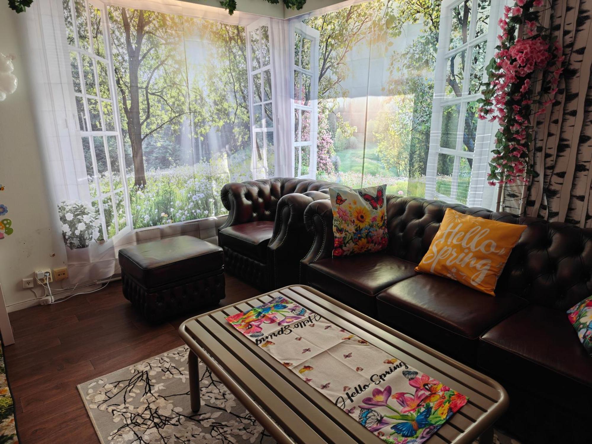 Relax & Recharge - A Unique Suite With A Touch Of Luxury - Hot Tub And Sauna Inspired Decor #Not A Real Sauna# Easy City Access - Direct Train 15 Min To City Helsinki Dış mekan fotoğraf